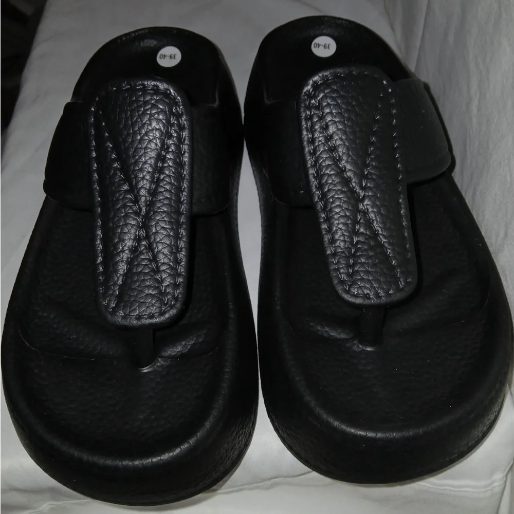 SHEIN Black Platform Sandals